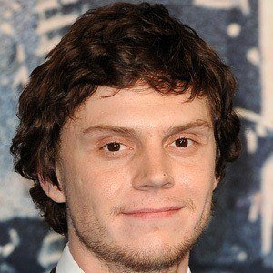 Evan Peters, 38 (Телеактер)