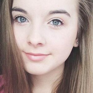 Eve Bennett, 25 (Звезда Youtube)
