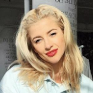 Evelina Barry image 6