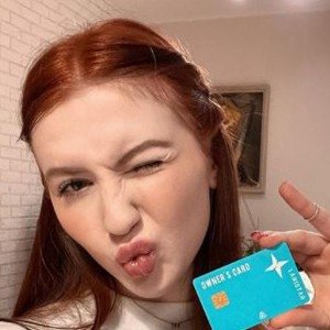 Evelina Parkera, 25 (YouTube明星)