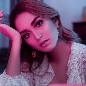 Evelyn Almaguer, 27 (YouTube Star)