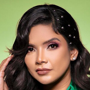 Evelyn Vanessa Calderón, 38 (TV Show Host)