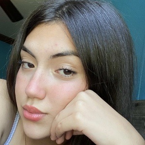 Evelyn Vazquez, 20 (TikTok Star)