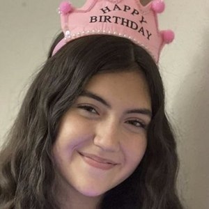 Evelyn Vazquez, 20 (TikTok明星)