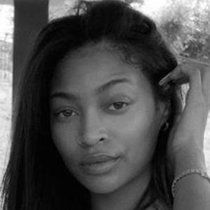 Evoni J Barbour, 28 (R&B Singer)