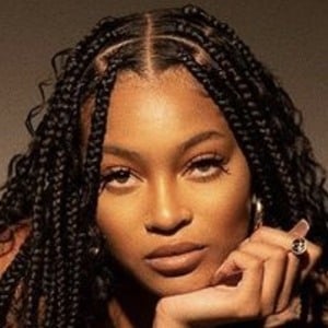 Evoni J Barbour, 29 (R＆B歌手)