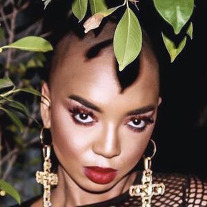 EyeAmKi, 28 (TikTok明星)