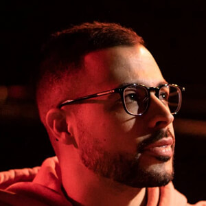 Fabien, 32 (Beatboxer)