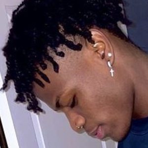 fam0us.bari, 24 (TikTok Star)