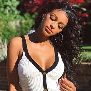 Fanny Neguesha, 35 (Modella)