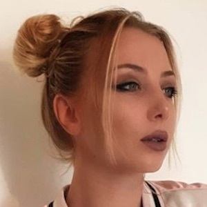 Fanny Salvat, 30 (Reality Star)