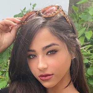 Farah Diva Abad, 27 (Estrella de Instagram)