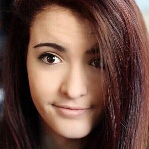 Farrah Alyse, 26 (YouTube明星)