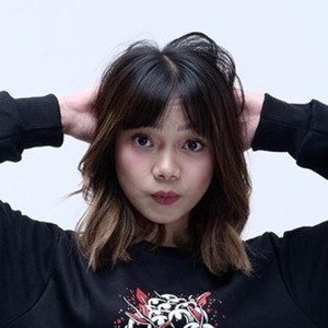 Fathia Izzati, 29 (YouTube Star)
