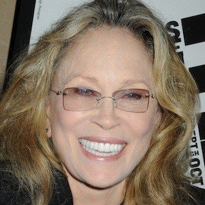 Faye Dunaway (Movie Actress) - Age, Birthday, Bio, Facts, Family, Net