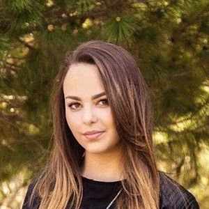 Federica Falzon, 22 (流行歌手)