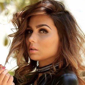 Fee Salazar, 32 (模特)