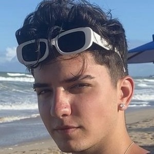 Felipe Adriano image 7