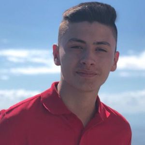 Felipe Linares, 23 (Звезда Youtube)