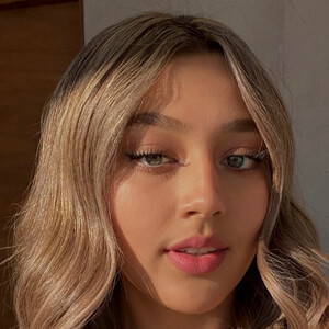 Fer Téllez, 23 (TikTok明星)