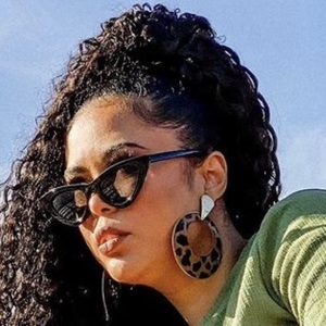 Fernanda Chaves, 38 (YouTube-ster)