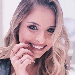 Fernanda Tumas, 30 (Instagram Star)