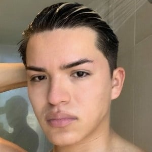 fernfloress, 27 (Instagram Star)