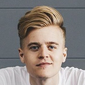 Fifalosophy, 28 (YouTube Star)