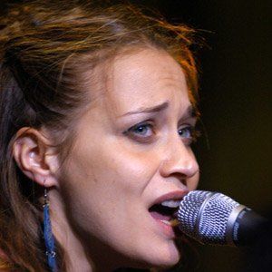 Fiona Apple, 46 (Ca sĩ nhạc Rock)