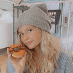 Fiona Joy, 19 (Funimate Star)