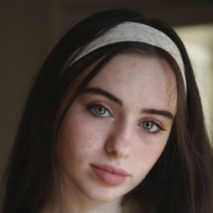 Fionaamaee, 22 (TikTok Star)