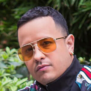 Fito Blanko, 41 (World Music Singer)