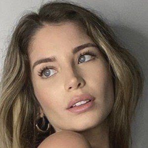 Flavia Laos, 28 (TV Actress)