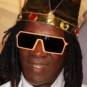 Flavor Flav, 66 (说唱歌手)
