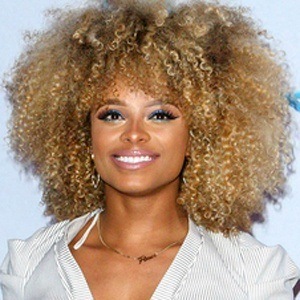 Fleur East image 5