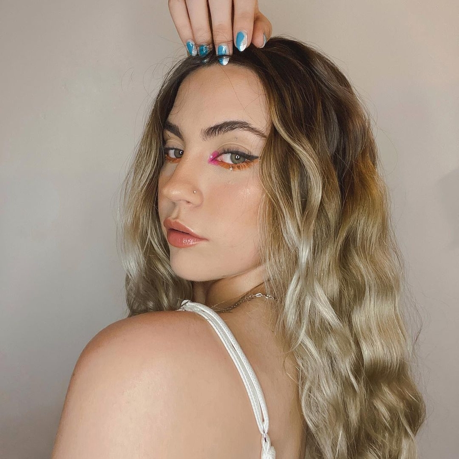 Flor Cagnasso, 26 (Instagram明星)