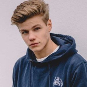 Florian Macek image 5