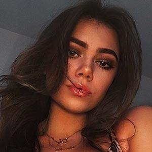Flossie Clegg, 24 (YouTube Star)