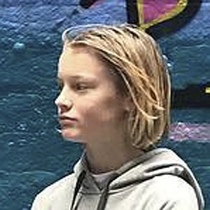 Flynn Curry, 21 (電視演員)