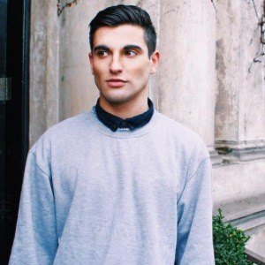 Flynn Daniel, 28 (YouNow Star)