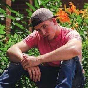 FlyyDoesYT, 26 (YouTube明星)