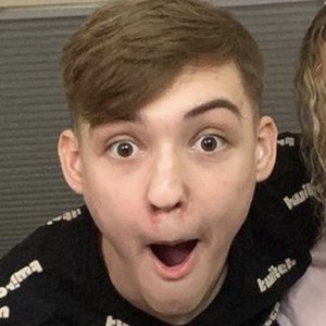 forealtwitch image 3