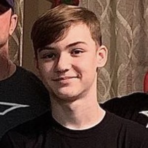 forealtwitch, 22 (TikTok明星)