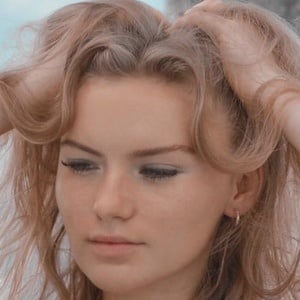 Francesca Dougan image 6