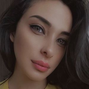 Francesca Sara, 29 (Instagram Star)