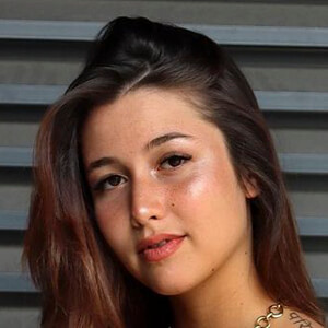 Francisca Azevedo, 26 (Instagram Star)