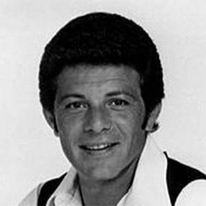 Frankie Avalon, 84 (Ca sĩ nhạc Pop)