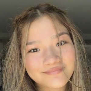 Frankie McNellis, 17 (Pop Singer)