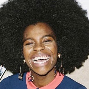 Frederique Harrel, 38 (Blogger)