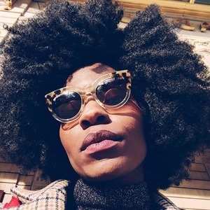 Frederique Harrel, 38 (Blogger)